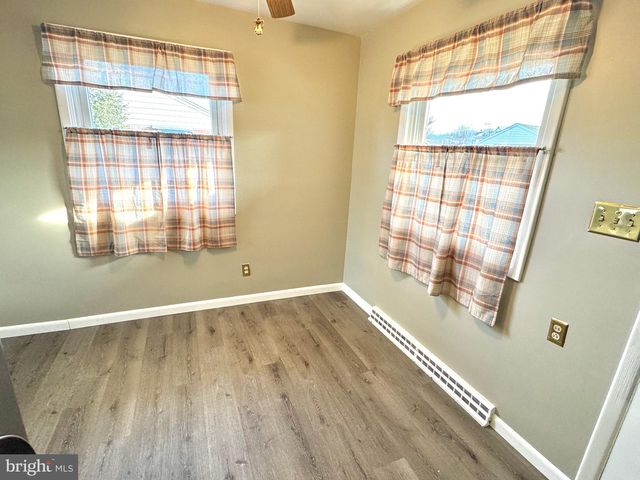 108 LINCOLN AVE, Robesonia, PA 19551