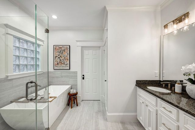 508 W 17th Street, Houston, TX 77008