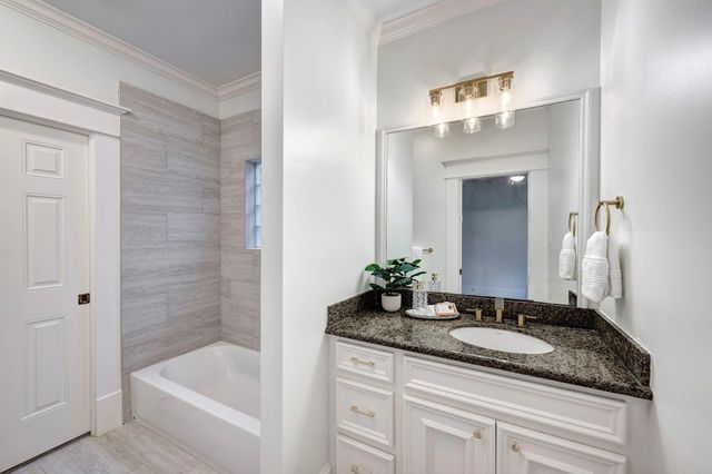508 W 17th Street, Houston, TX 77008