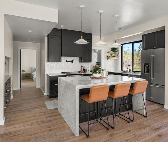 16771 S Sherman Rd, Cheney, WA 99004