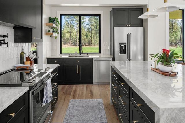 16771 S Sherman Rd, Cheney, WA 99004