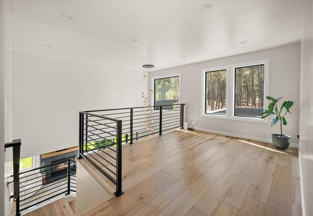 16771 S Sherman Rd, Cheney, WA 99004