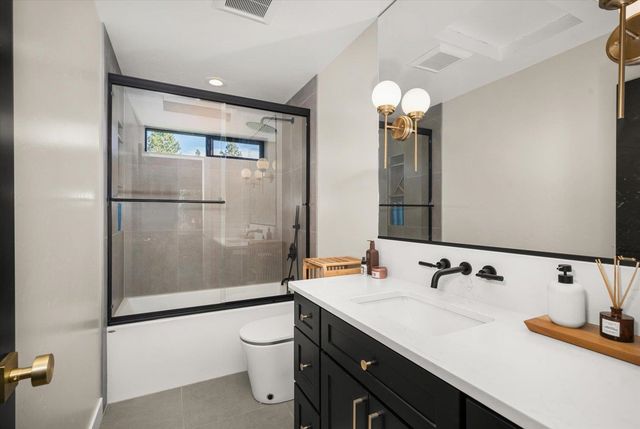 16771 S Sherman Rd, Cheney, WA 99004