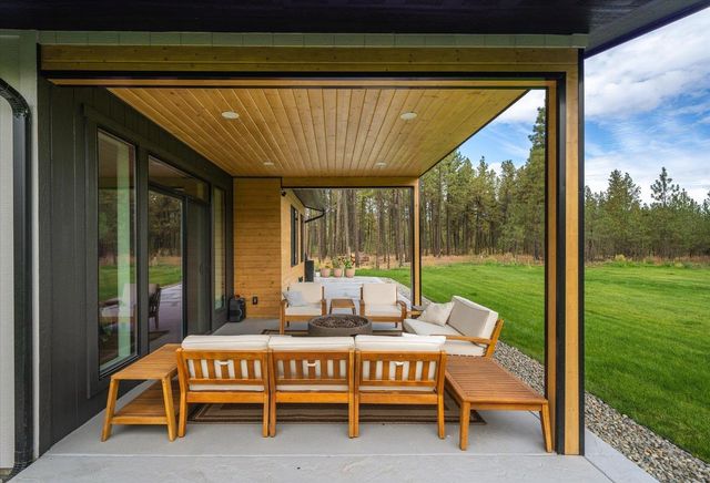 16771 S Sherman Rd, Cheney, WA 99004