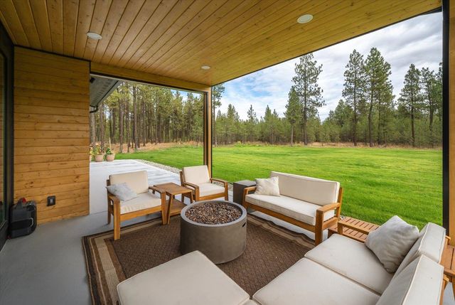 16771 S Sherman Rd, Cheney, WA 99004