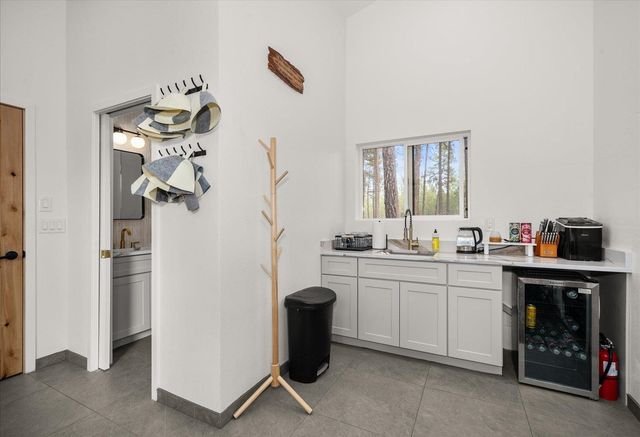 16771 S Sherman Rd, Cheney, WA 99004