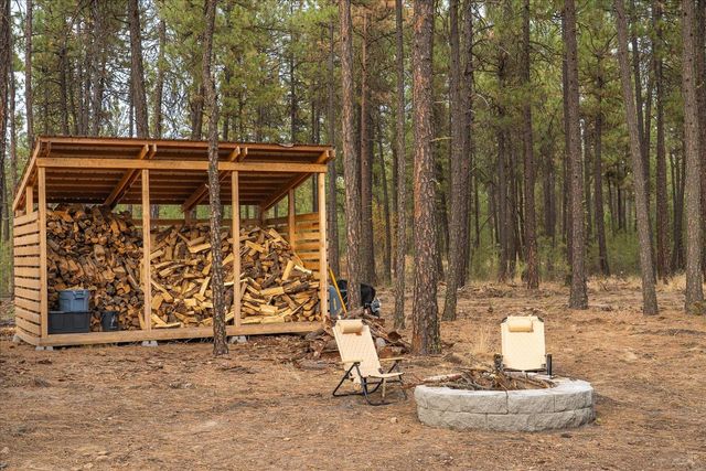 16771 S Sherman Rd, Cheney, WA 99004