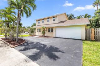 11610 NW 43rd Street, Sunrise, FL 33323