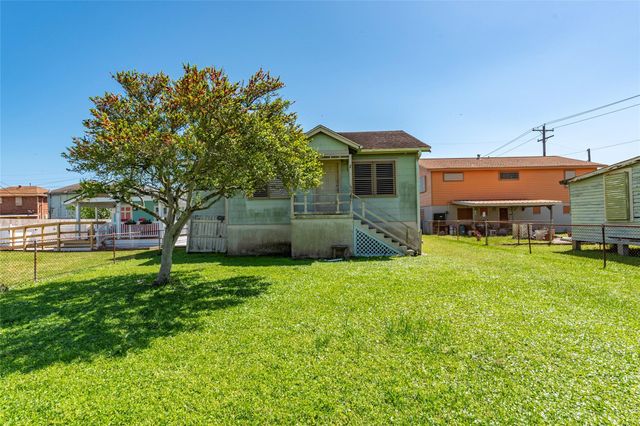 5621 Avenue Q 1/2, Galveston, TX 77551