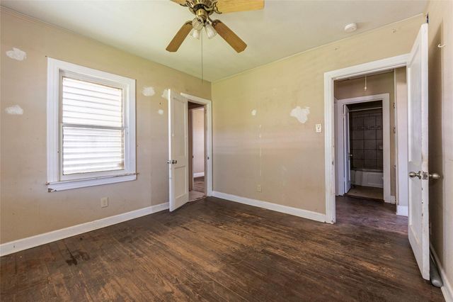 5621 Avenue Q 1/2, Galveston, TX 77551