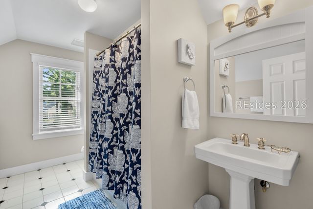 2 Rice Mill Rd, Bluffton, SC 29909