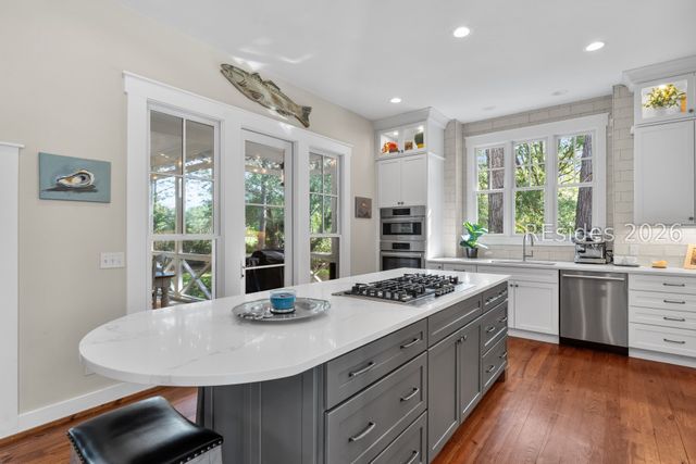 2 Rice Mill Rd, Bluffton, SC 29909