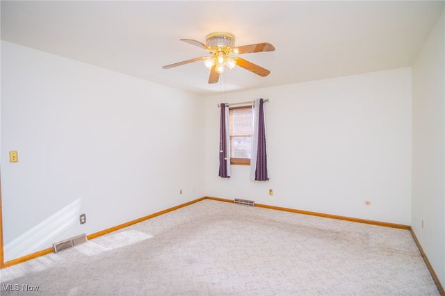 67156 S Almar Lane, St Clairsville, OH 43950