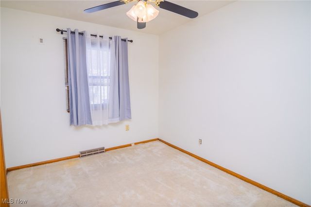 67156 S Almar Lane, St Clairsville, OH 43950