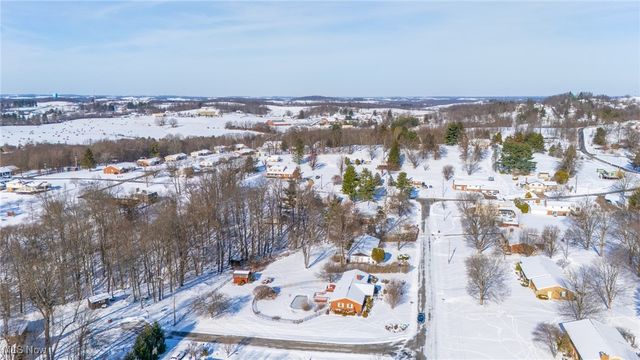 67156 S Almar Lane, St Clairsville, OH 43950