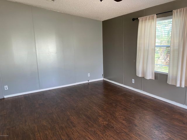 1452 Turkey Creek Drive NE, Palm Bay, FL 32905