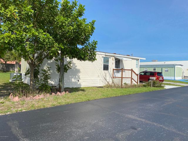 1452 Turkey Creek Drive NE, Palm Bay, FL 32905