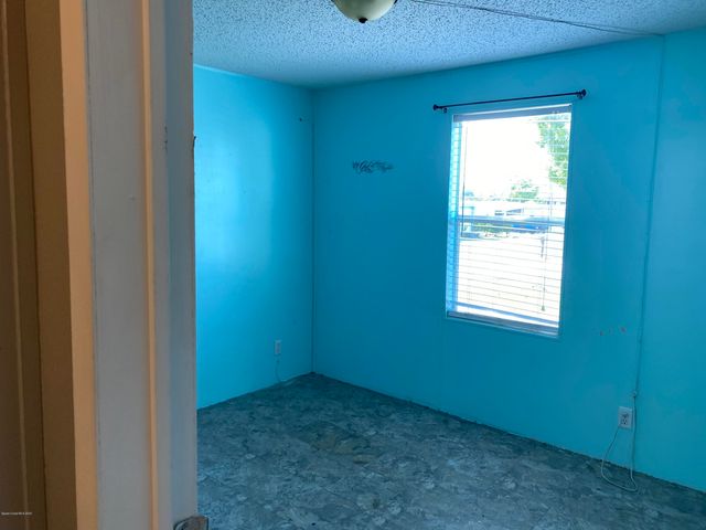 1452 Turkey Creek Drive NE, Palm Bay, FL 32905