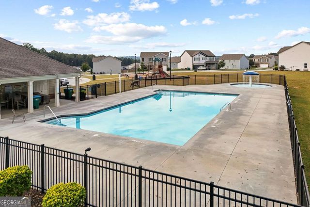 297 Starbuck Parkway, Pendergrass, GA 30567