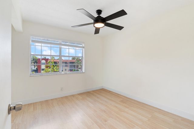 299 SW 7TH Street 2060, Boca Raton, FL 33432