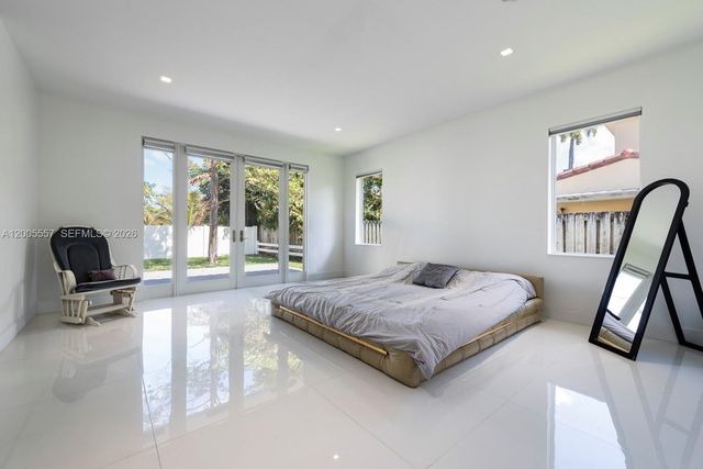 11555 Griffing Blvd, Biscayne Park, FL 33161