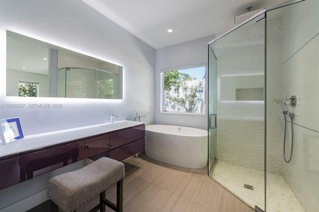 11555 Griffing Blvd, Biscayne Park, FL 33161