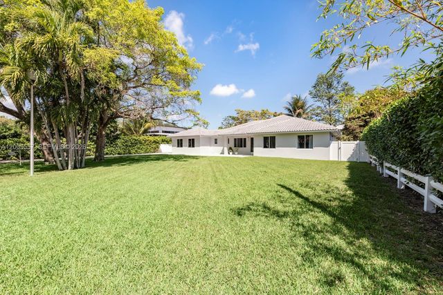 11555 Griffing Blvd, Biscayne Park, FL 33161