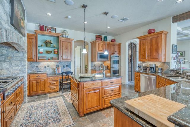 59 Applehead Island DR, Horseshoe Bay, TX 78657
