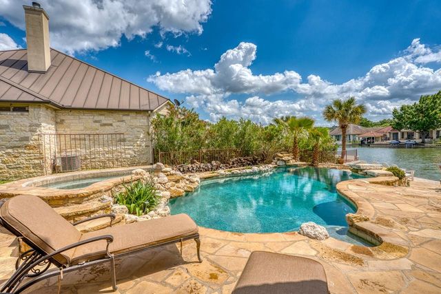 59 Applehead Island DR, Horseshoe Bay, TX 78657