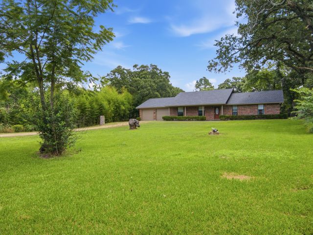 316 Shadywood Lane, Seagoville, TX 75159