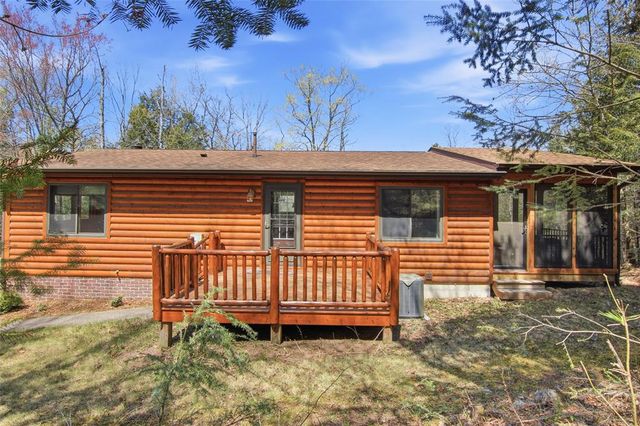 7998W Moose Lake Road, Hayward, WI 54843