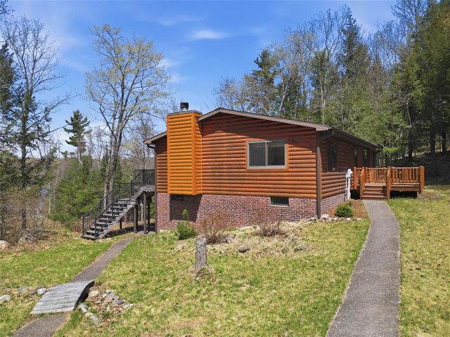 7998W Moose Lake Road, Hayward, WI 54843