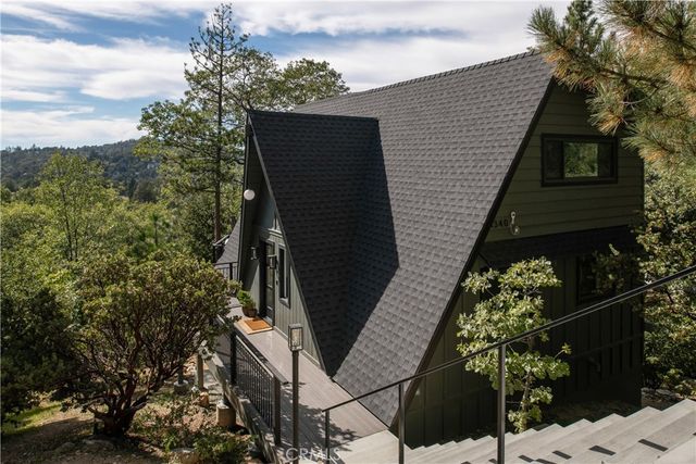 1340 Yosemite, Lake Arrowhead, CA 92352