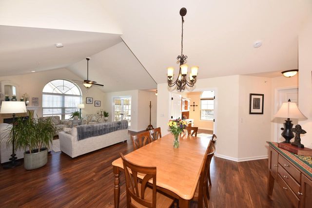 N50W25072 William DRIVE, Pewaukee, WI 53072