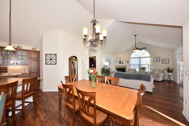 N50W25072 William DRIVE, Pewaukee, WI 53072