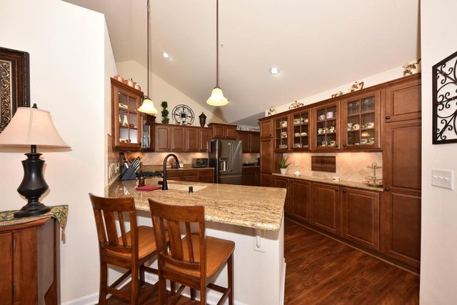 N50W25072 William DRIVE, Pewaukee, WI 53072