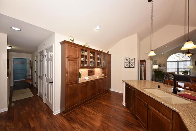 N50W25072 William DRIVE, Pewaukee, WI 53072