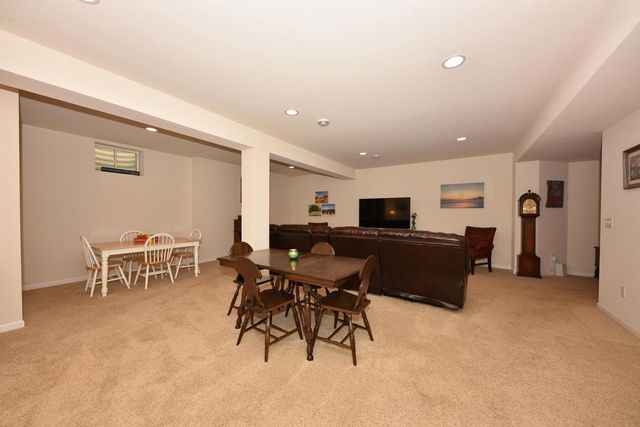 N50W25072 William DRIVE, Pewaukee, WI 53072