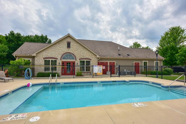 N50W25072 William DRIVE, Pewaukee, WI 53072