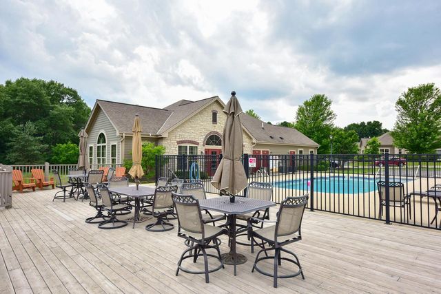 N50W25072 William DRIVE, Pewaukee, WI 53072