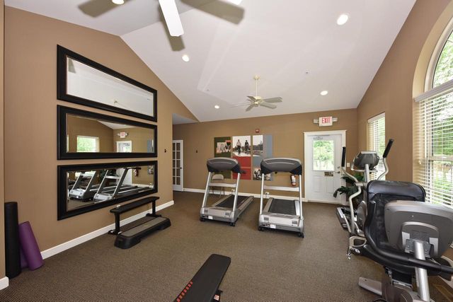 N50W25072 William DRIVE, Pewaukee, WI 53072