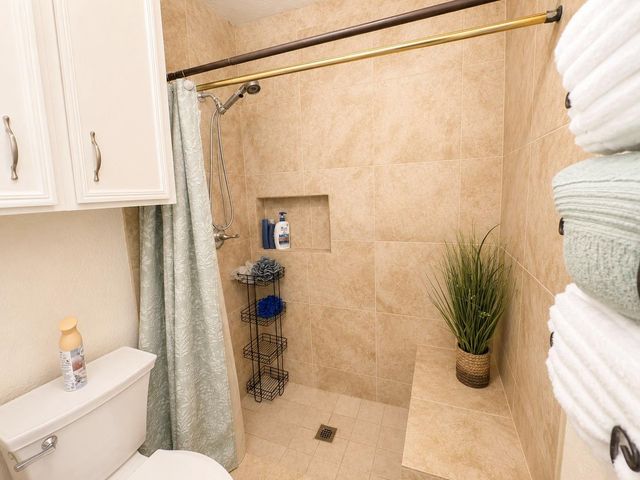13826 Lantern Lane, Houston, TX 77015