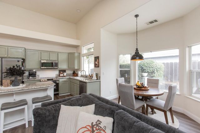 2520 Carmichael, Turlock, CA 95382