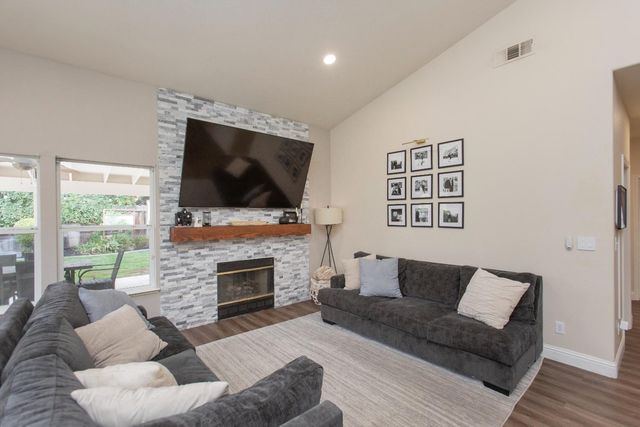 2520 Carmichael, Turlock, CA 95382