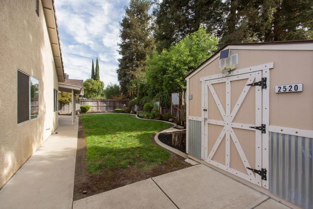 2520 Carmichael, Turlock, CA 95382