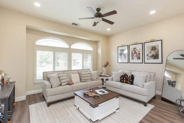 2520 Carmichael, Turlock, CA 95382
