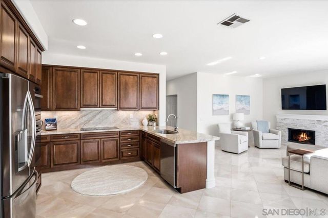 7137 Rockrose Ter, Carlsbad, CA 92011