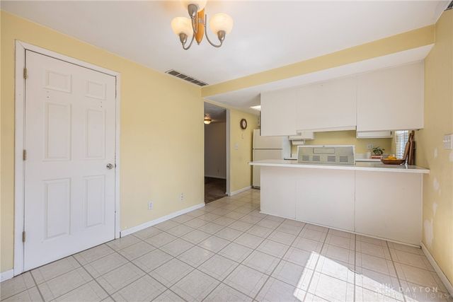 2106 Wellington Court, Fairborn, OH 45324