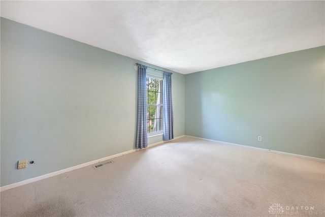 2106 Wellington Court, Fairborn, OH 45324