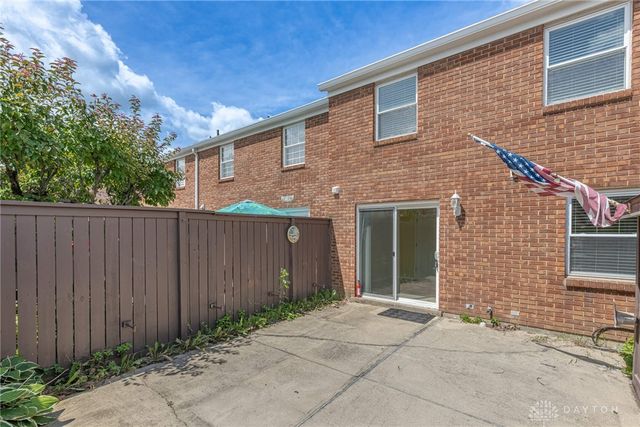 2106 Wellington Court, Fairborn, OH 45324